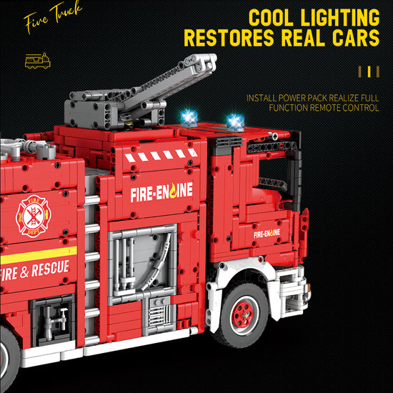 Load image into Gallery viewer, Reobrix 22008 Fire Engine Truck (Water Spray) 2888pcs 53 x 17 x 23.5 cm (without original box)
